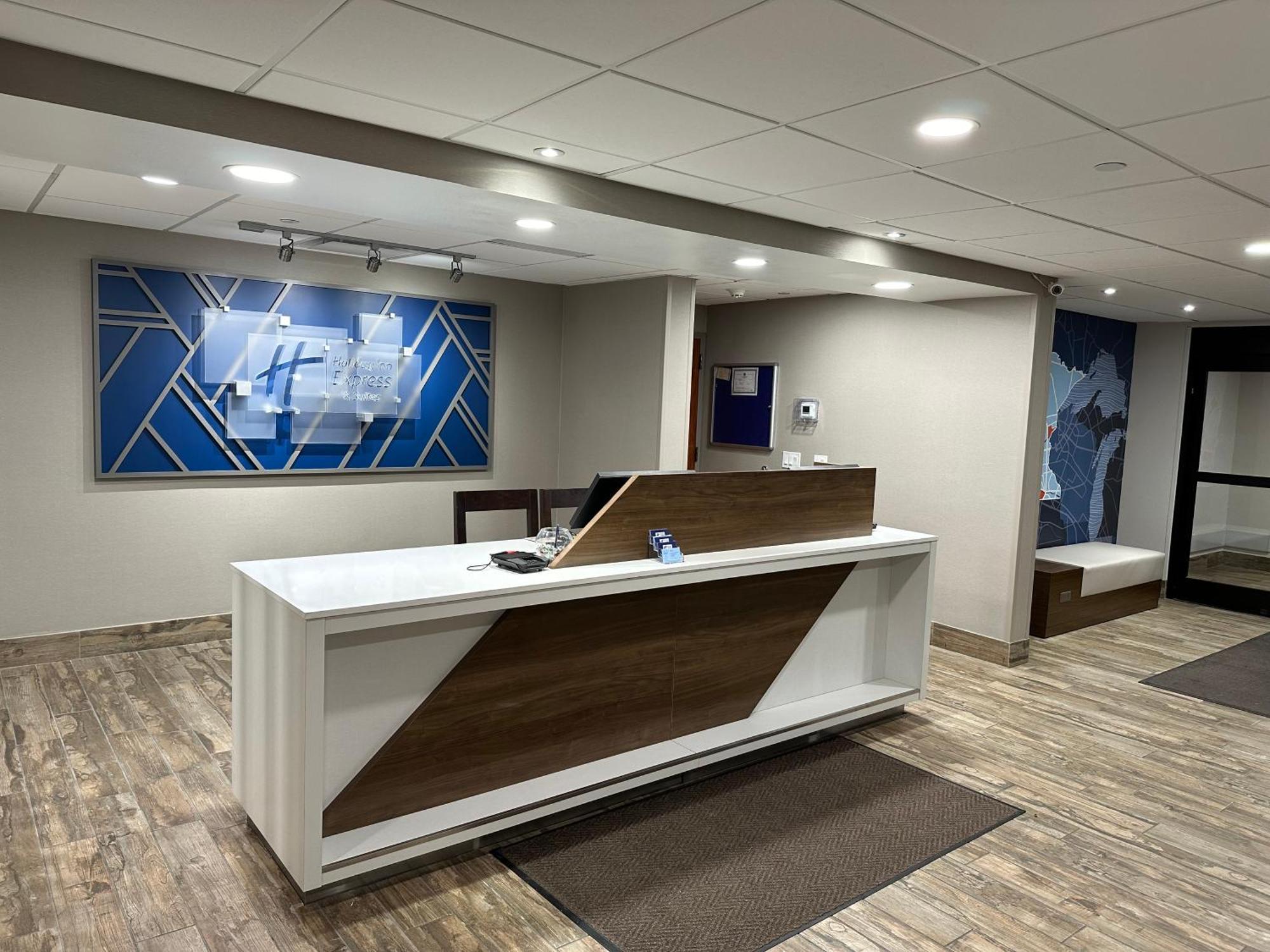 Holiday Inn Express & Suites Eden Prairie - Minneapolis By Ihg Exterior photo