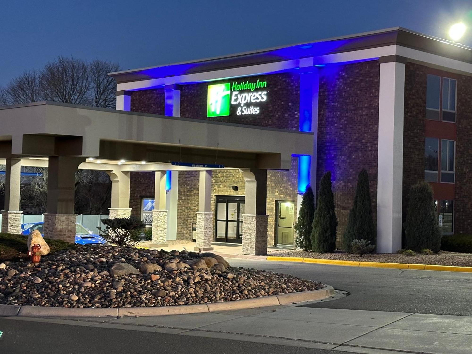 Holiday Inn Express & Suites Eden Prairie - Minneapolis By Ihg Exterior photo