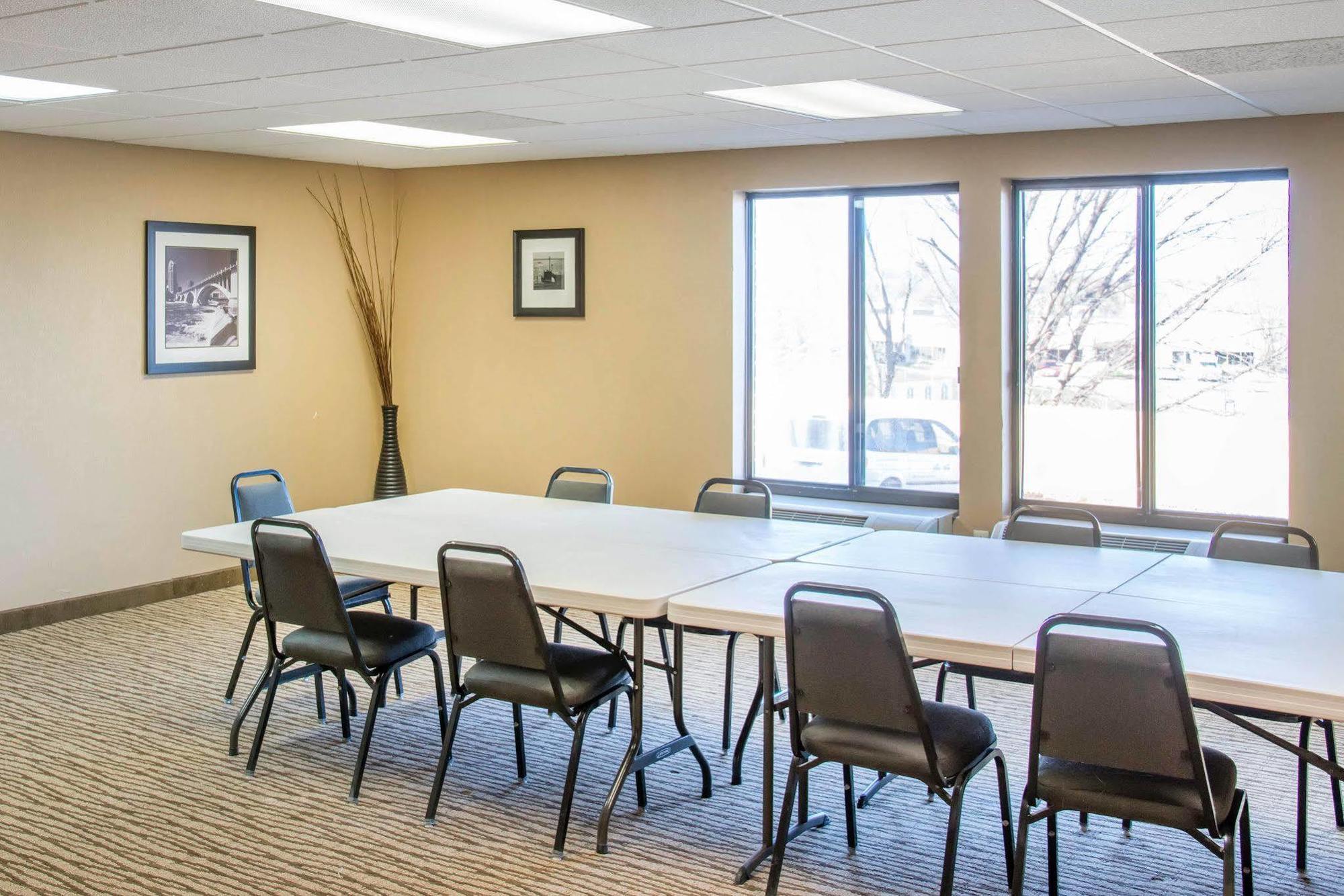Holiday Inn Express & Suites Eden Prairie - Minneapolis By Ihg Exterior photo
